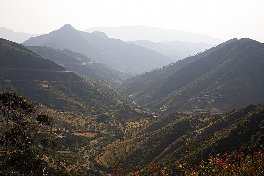 19   Landscape near Nefasit